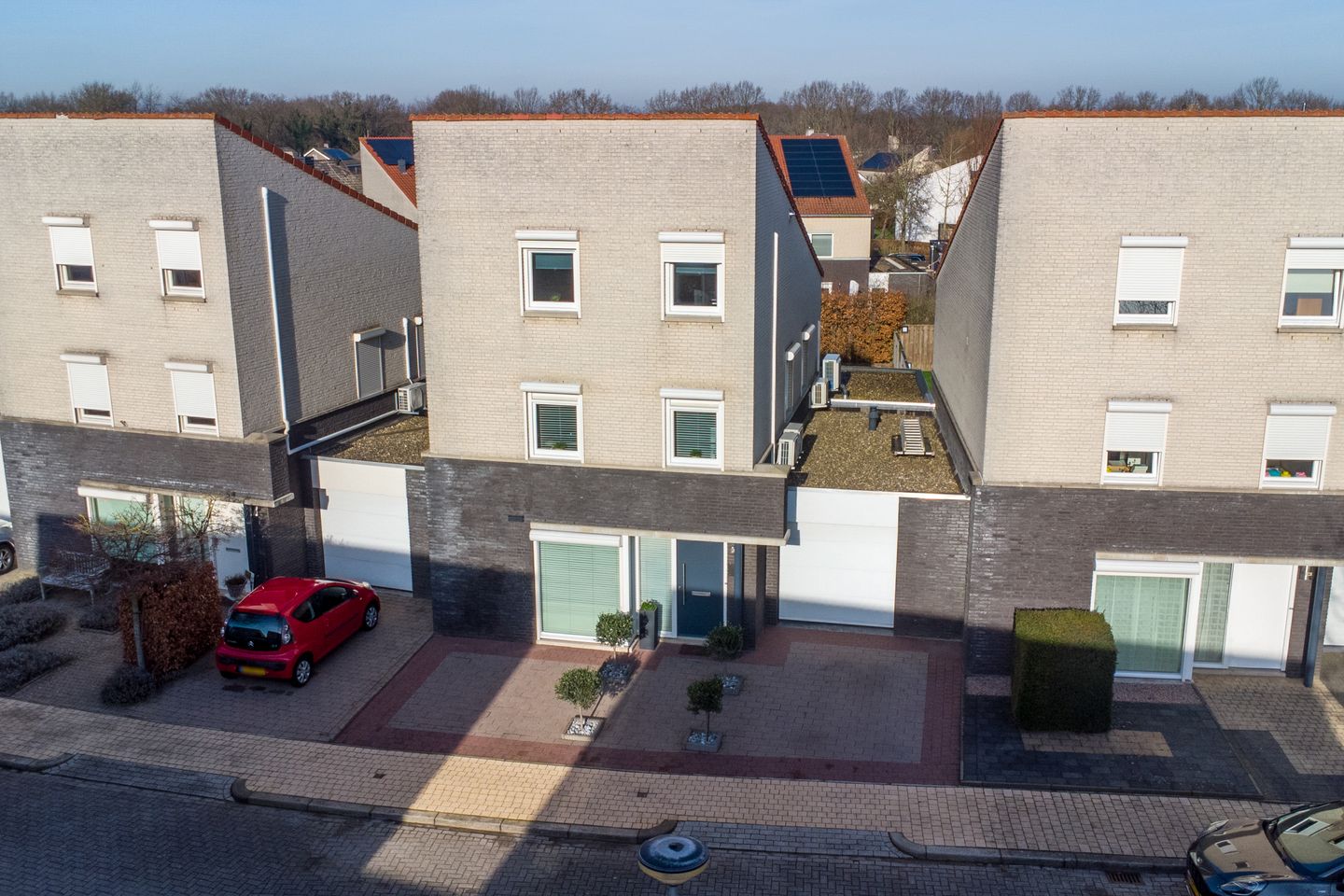 Photo 35 of Schoutstraat 32