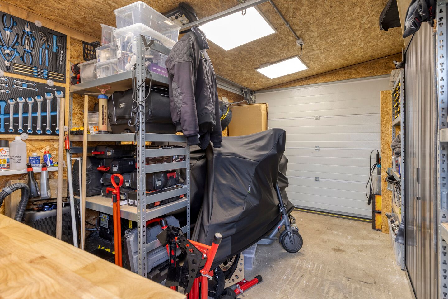 Foto 35 van Hofkesweg 13