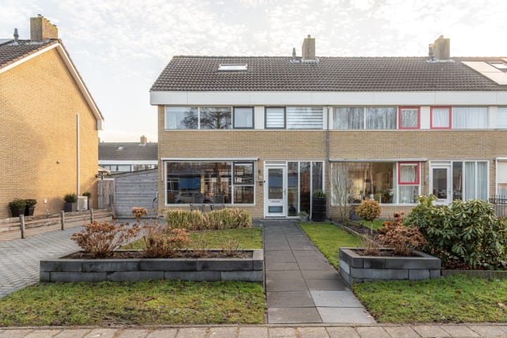 Foto 29 van E A Borgerstraat 90