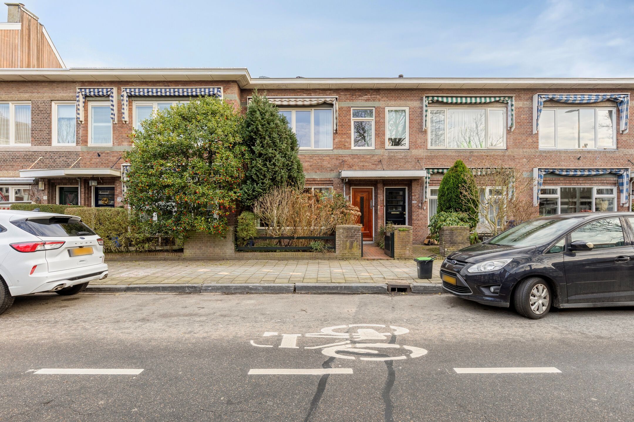 Buying a house in The Netherlands., Laan van Eik en Duinen 211