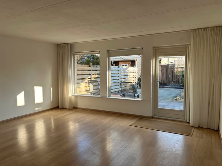 Photo 5 of Pimpelmees 24