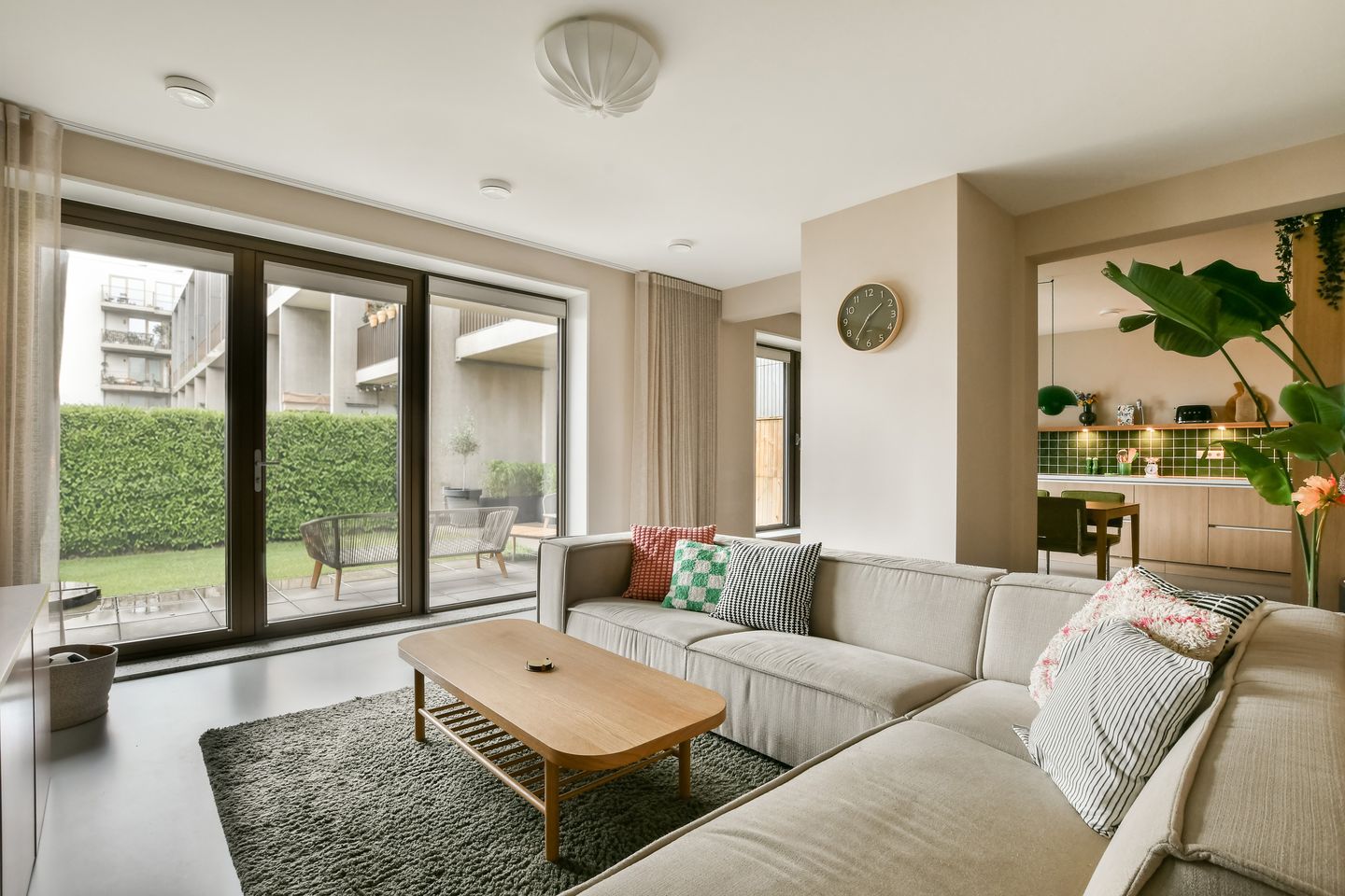 Foto 1 van Huiswoudstraat 26