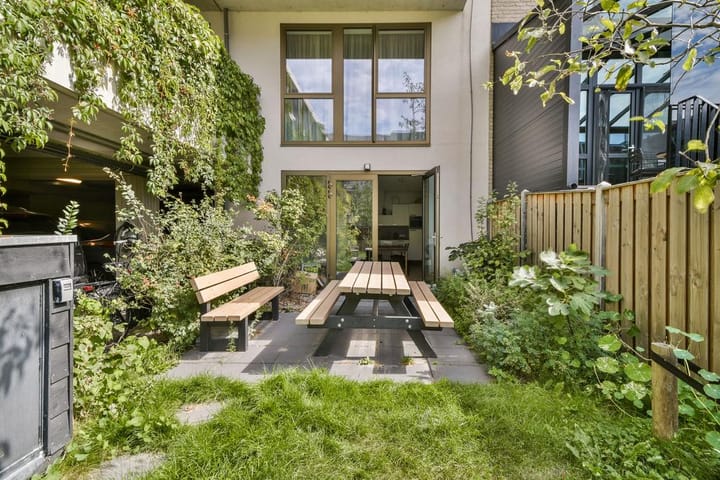 Foto 24 van Huiswoudstraat 26