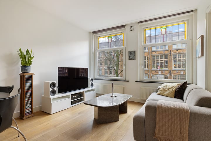 Foto 10 van Bilderdijkstraat 152-2