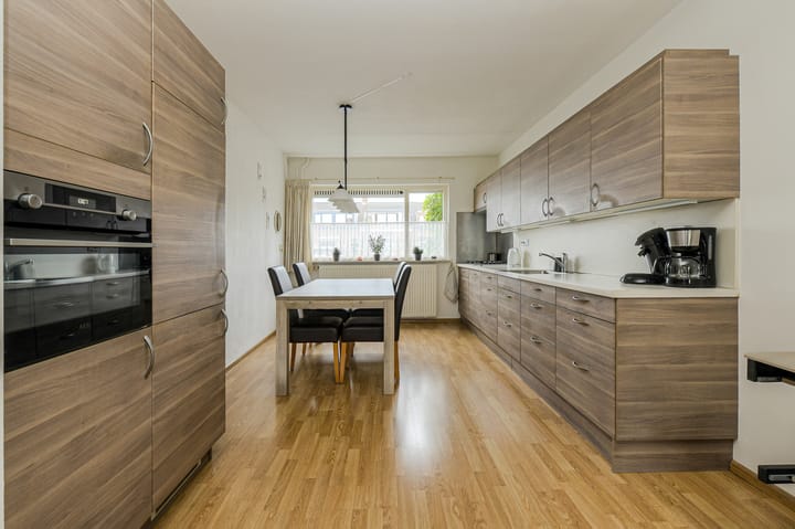 Photo 3 of Marie Curiehof 10