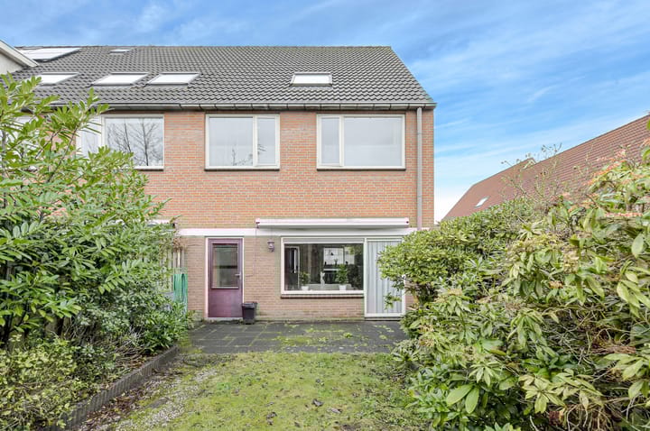 Photo 43 of Marie Curiehof 10