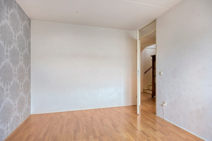 Photo 26 of E. du Perronstraat 34