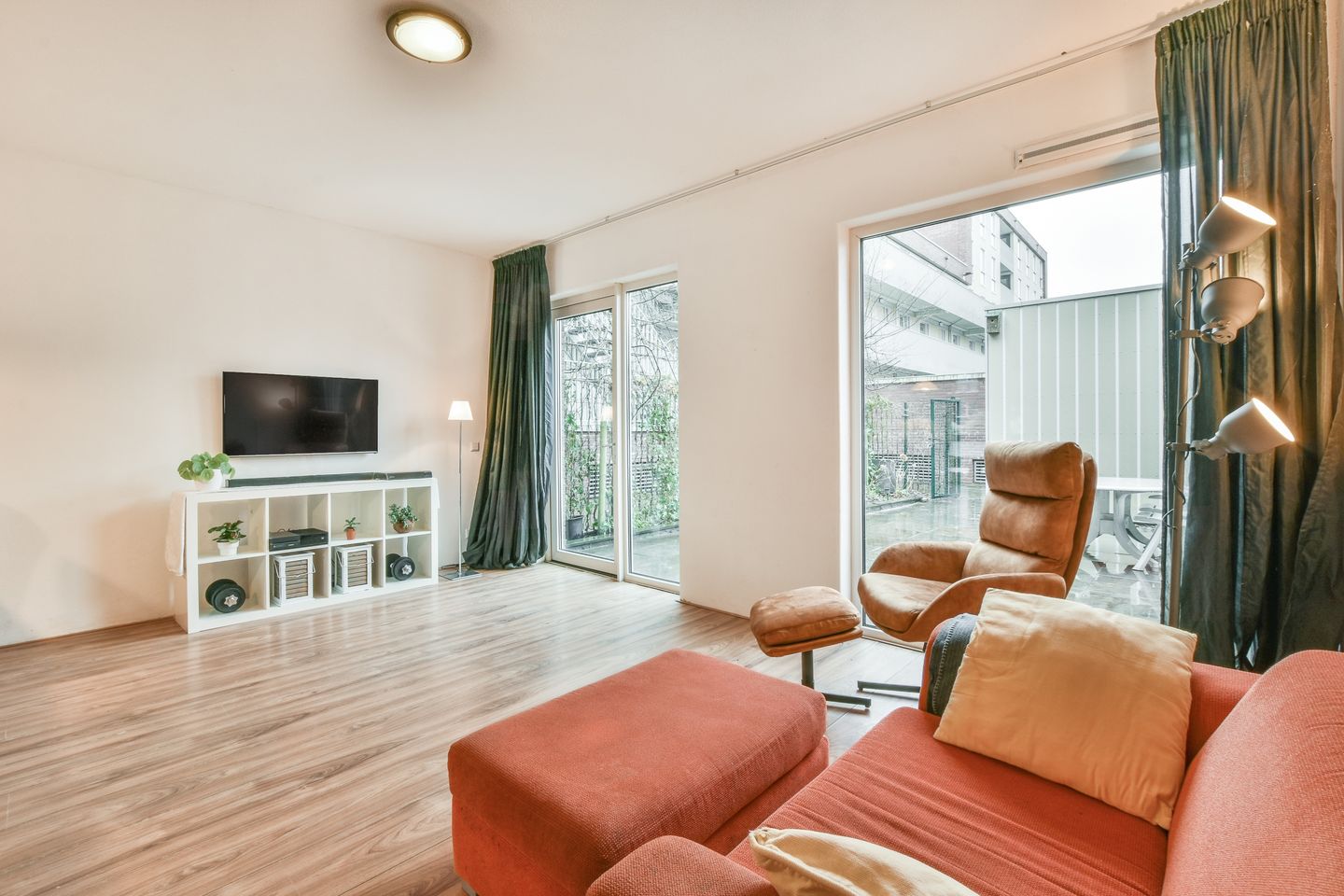 Foto 5 van Granaatplein 2