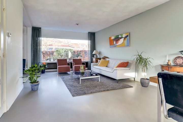 Photo 2 of Ravelstraat 1