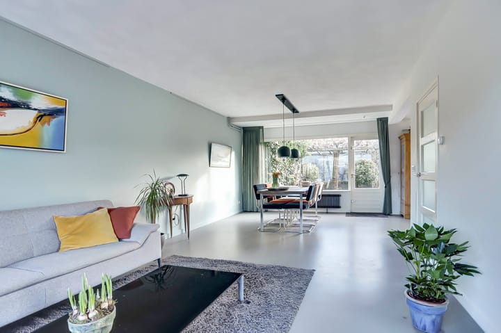 Photo 4 of Ravelstraat 1