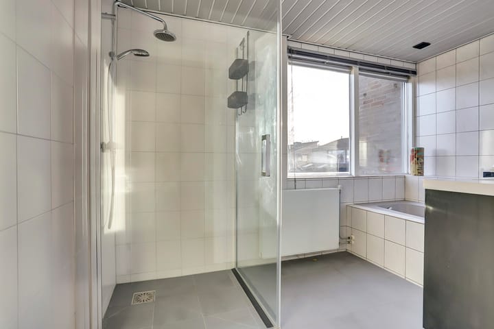 Foto 16 van Ravelstraat 1