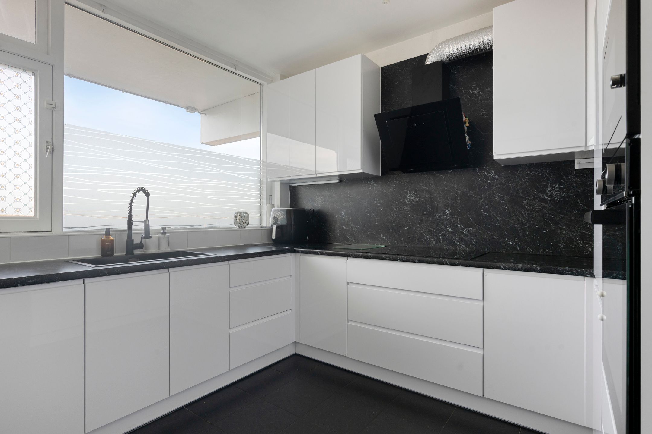 Photo 3 of Pollux 161