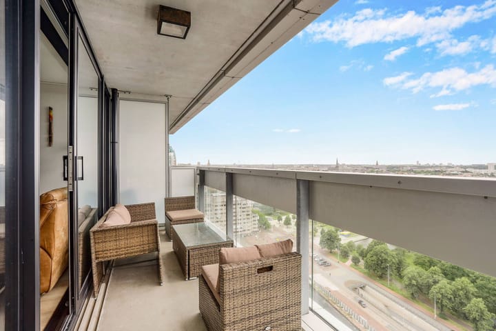 Foto 5 van Anna van Buerenplein 142