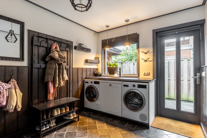 Photo 18 of Badhuisstraat 12