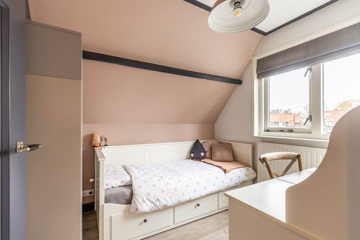 Photo 27 of Badhuisstraat 12