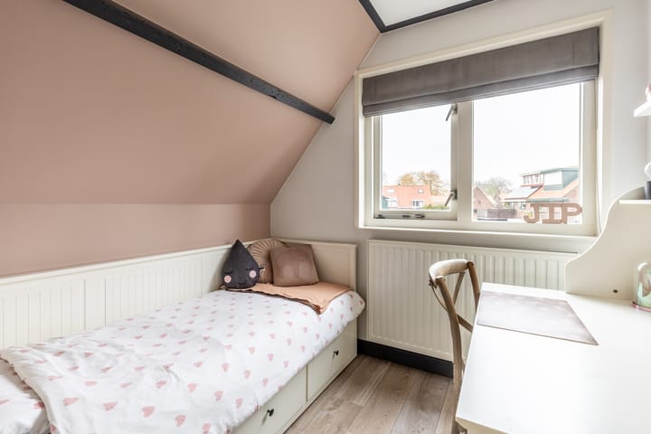 Photo 28 of Badhuisstraat 12