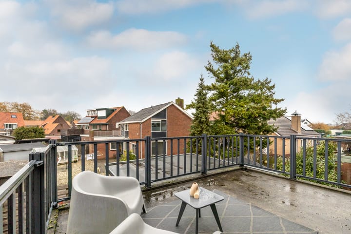 Photo 35 of Badhuisstraat 12