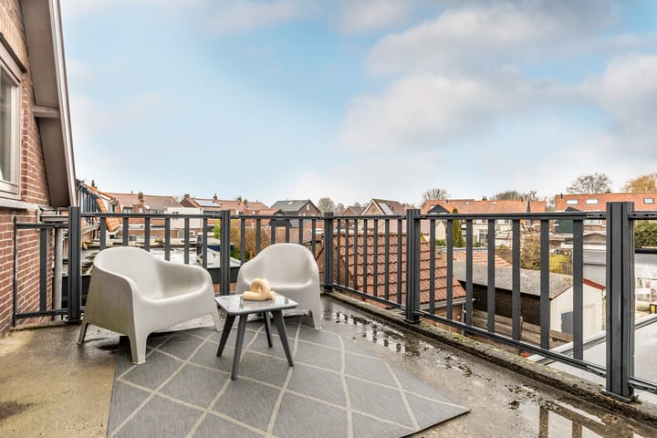 Photo 37 of Badhuisstraat 12