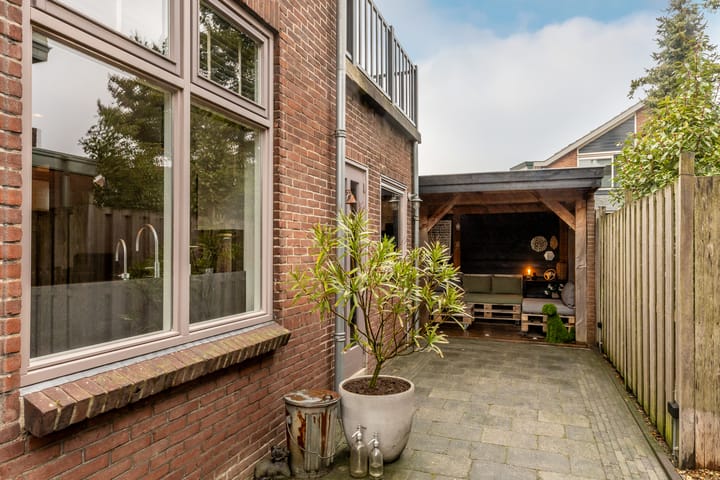 Photo 40 of Badhuisstraat 12