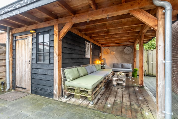 Photo 44 of Badhuisstraat 12