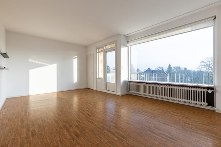 Foto 7 van Graaf Wichmanlaan 13-AD8