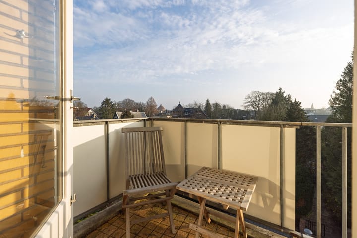 Foto 12 van Graaf Wichmanlaan 13-AD8