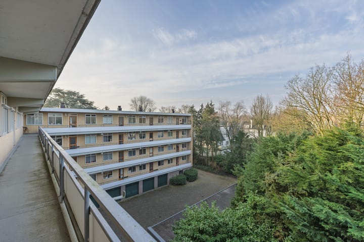 Foto 23 van Graaf Wichmanlaan 13-AD8