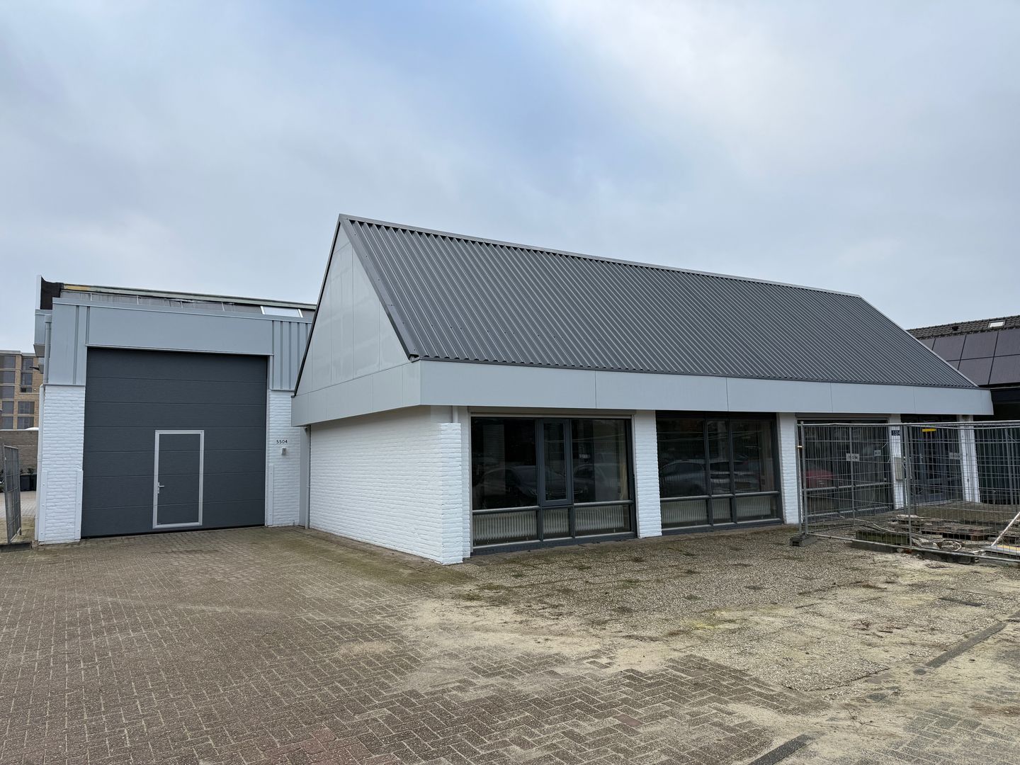 View photo 1 of De Run 5504