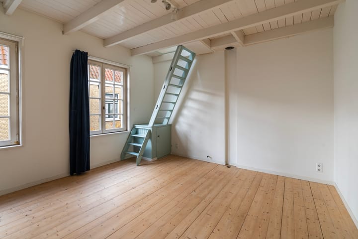 Foto 10 van Lange Beestenmarkt 30