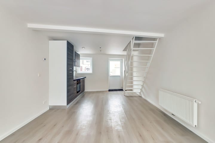 Photo 2 of Torenstraat 16-C