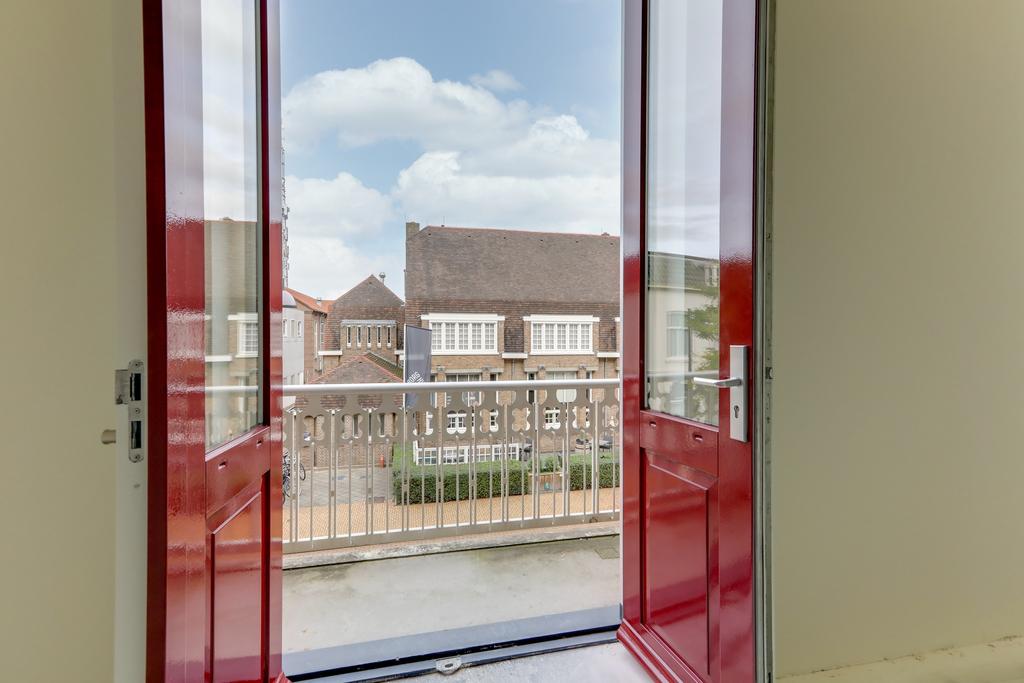 Photo 25 of Burgemeester van Nispenstraat 5-A01