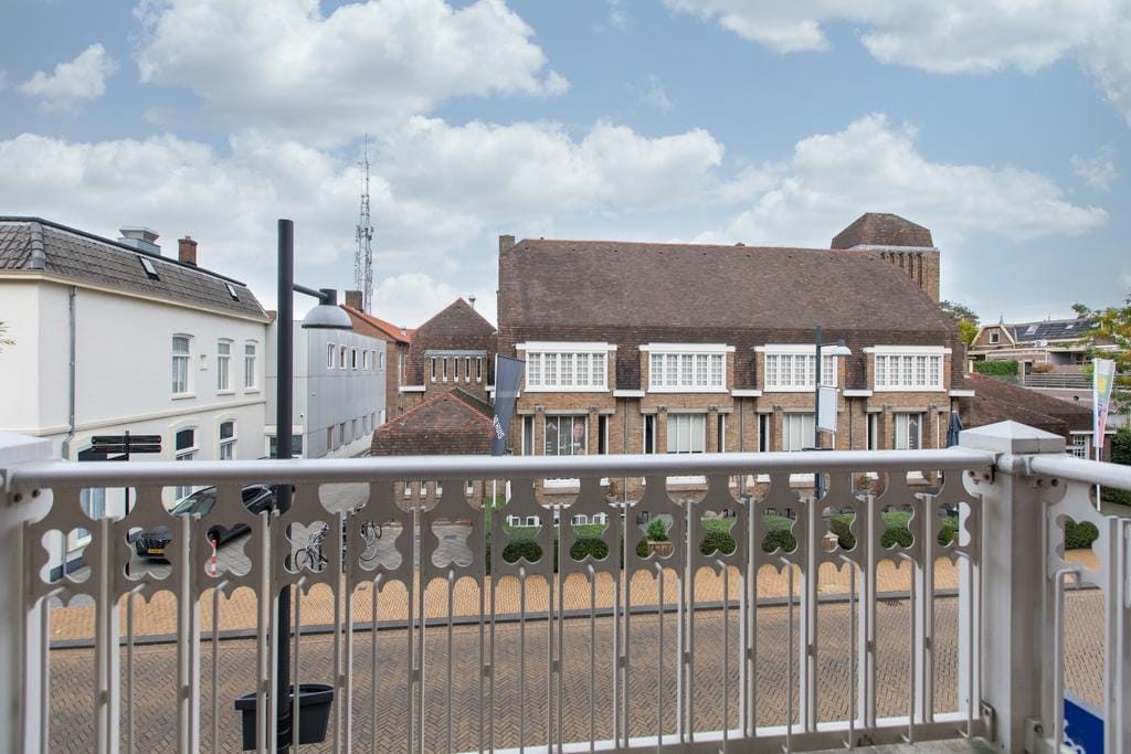 Photo 26 of Burgemeester van Nispenstraat 5-A01