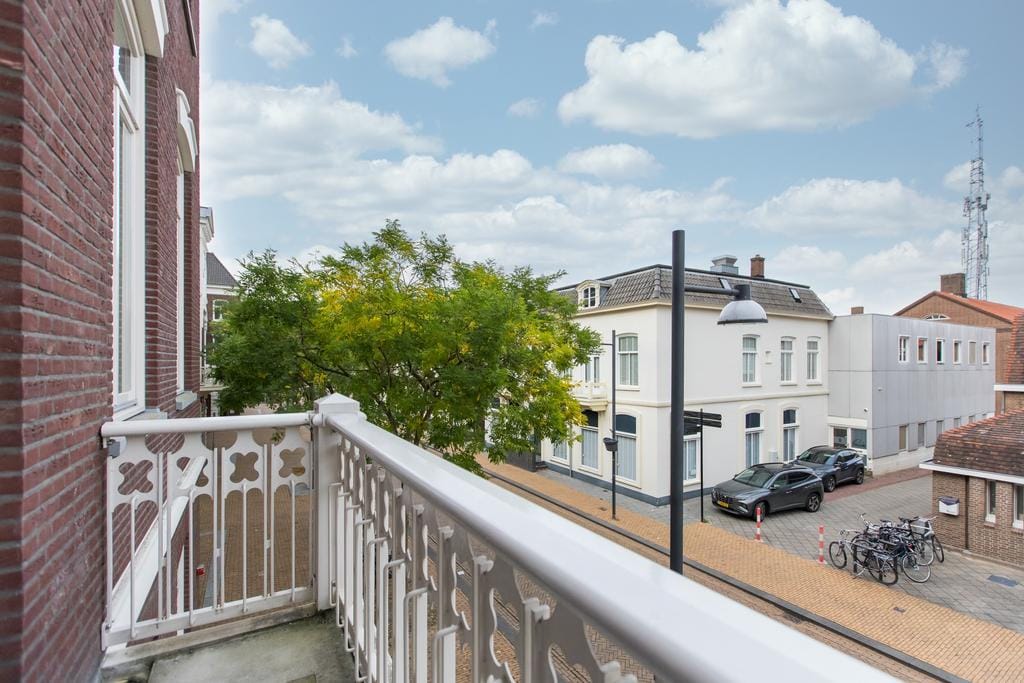 Photo 30 of Burgemeester van Nispenstraat 5-A01