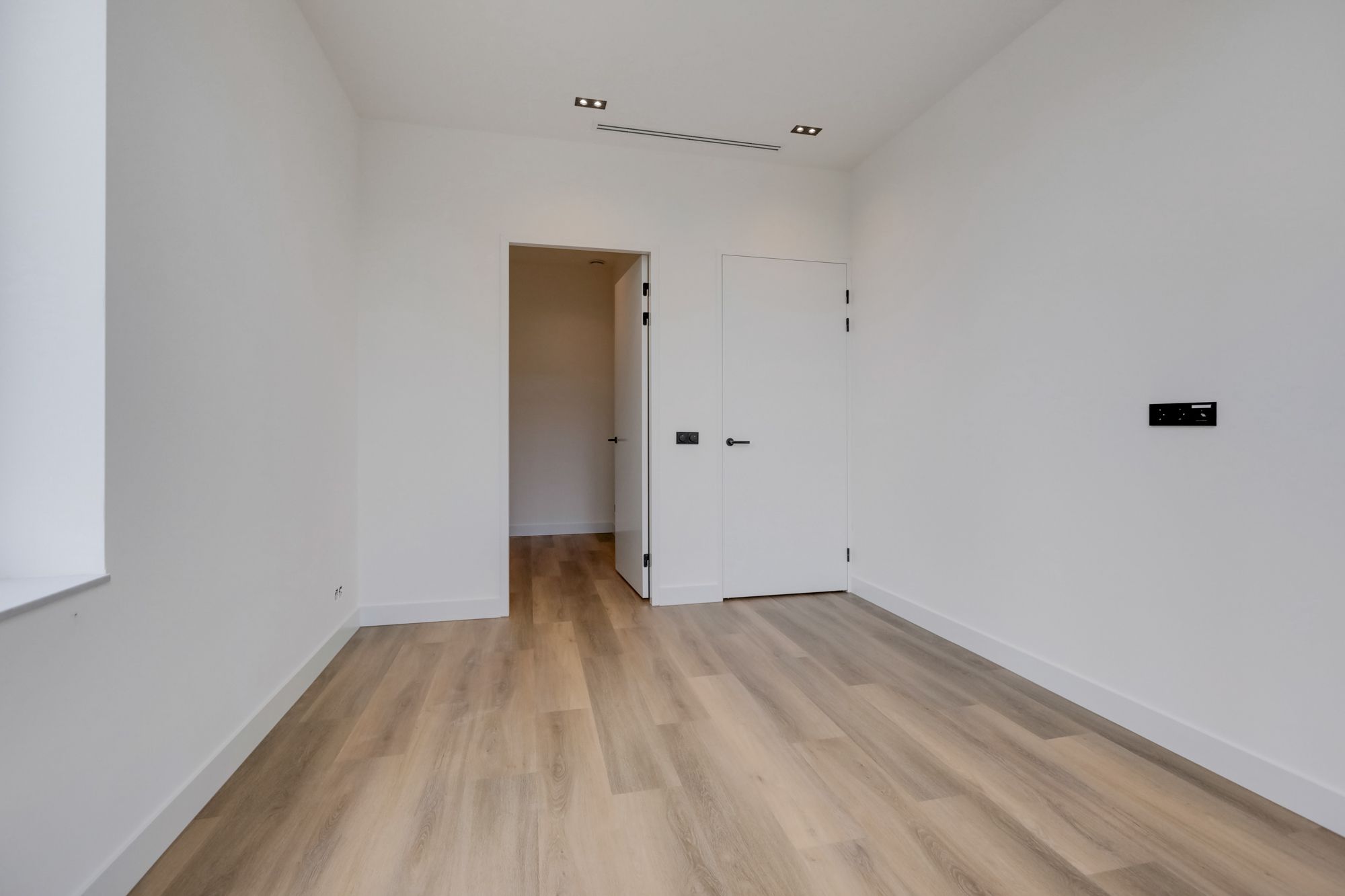 Photo 39 of Burgemeester van Nispenstraat 5-A01