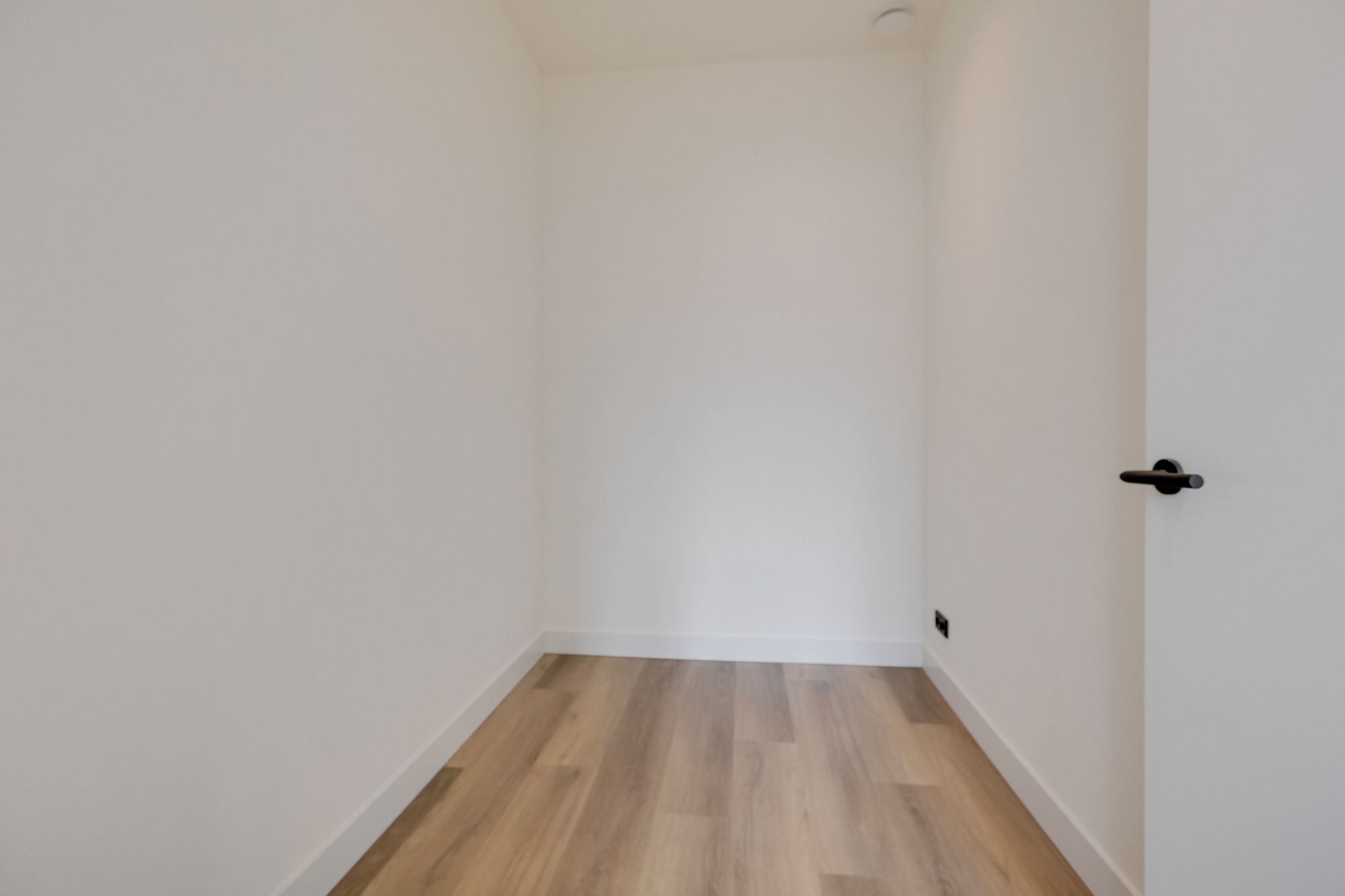 Photo 45 of Burgemeester van Nispenstraat 5-A01