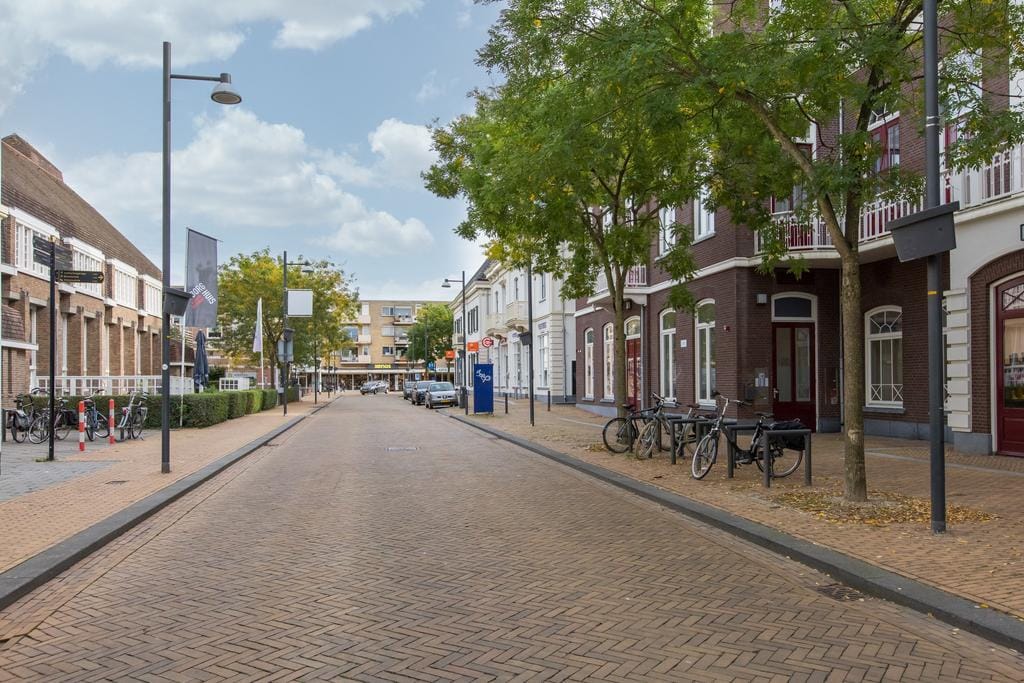 Photo 55 of Burgemeester van Nispenstraat 5-A01