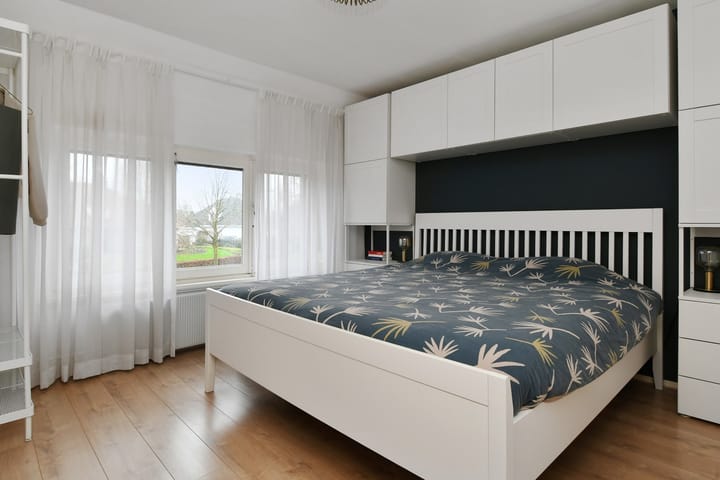 Photo 17 of Beekstraat 49