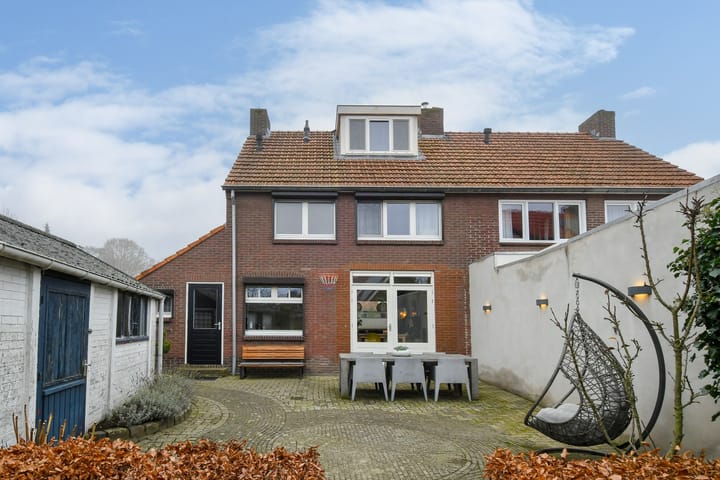 Photo 30 of Beekstraat 49