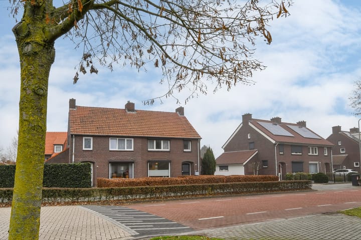 Photo 31 of Beekstraat 49