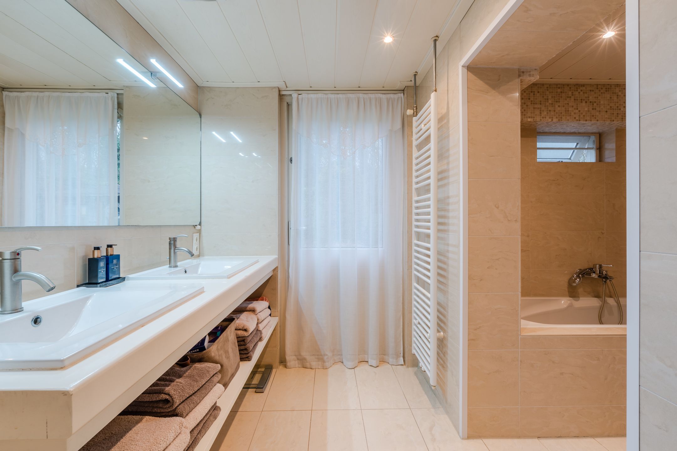 Photo 36 of Het Lage Holt 12