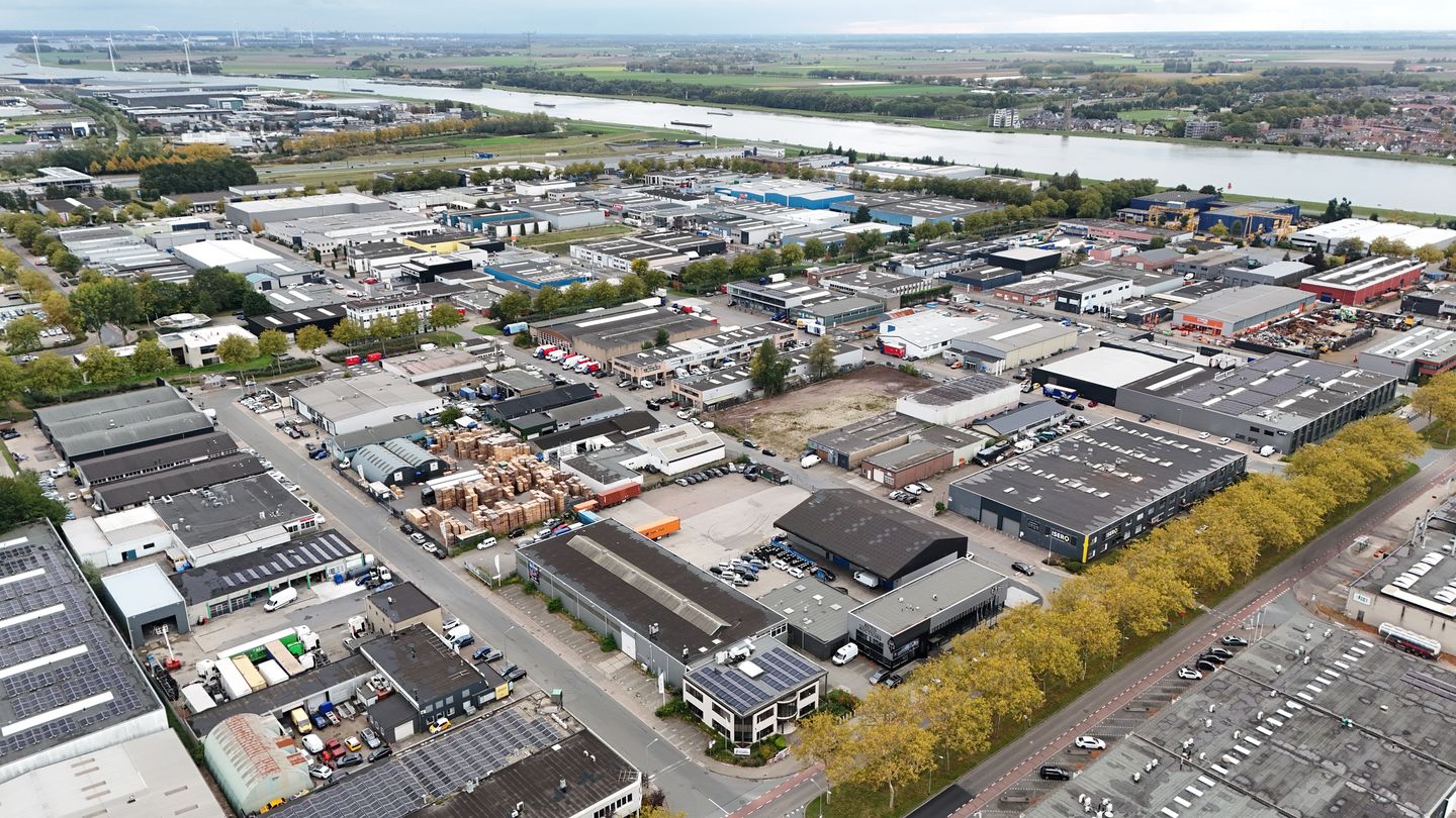 Bekijk foto 3 van Bessemerstraat 1