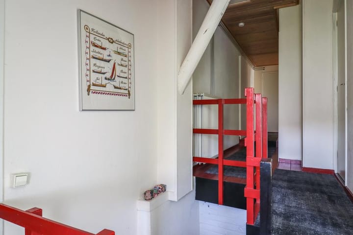 Photo 25 of It West 29