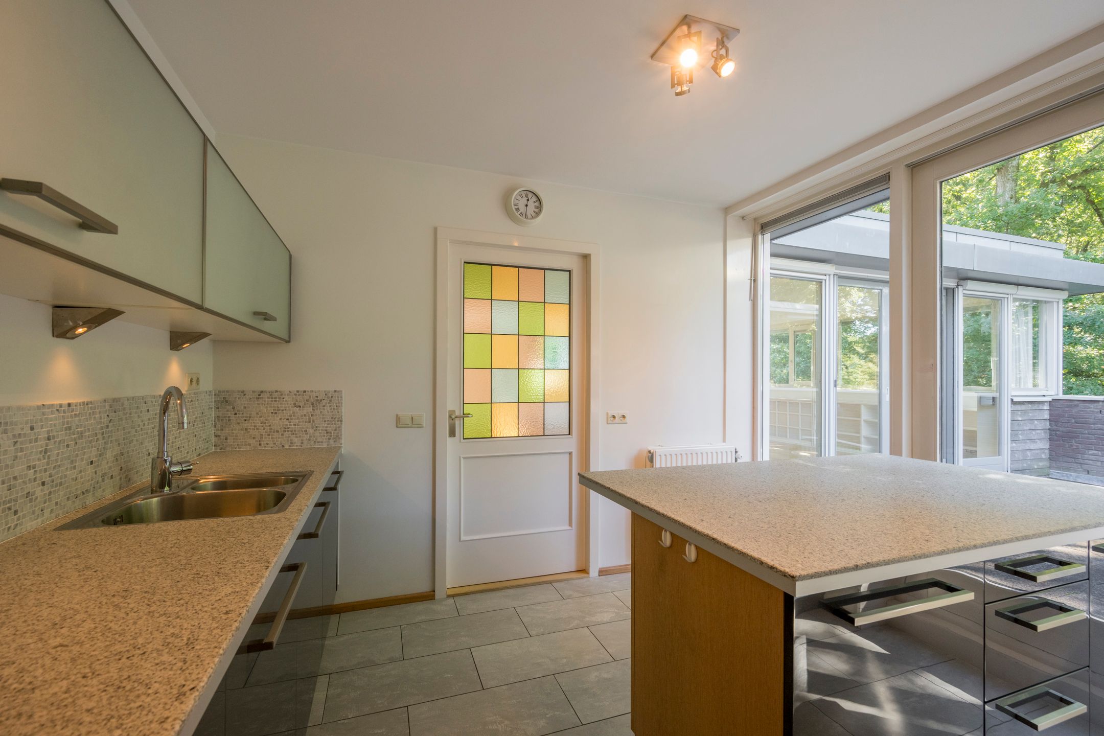 Foto 24 van Van Limburg Stirumlaan 3