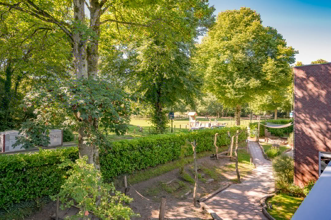 Foto 16 van Van Limburg Stirumlaan 3