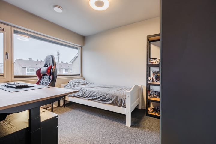 Foto 24 van Julianalaan 80