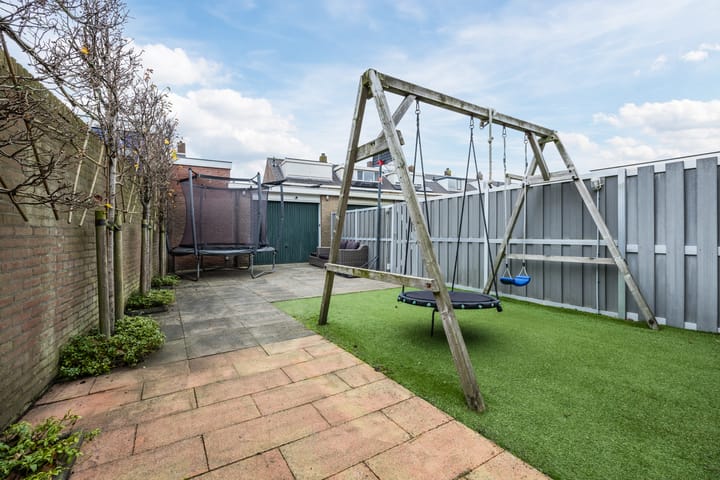 Foto 48 van Julianalaan 80