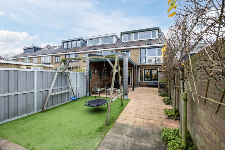 Foto 51 van Julianalaan 80