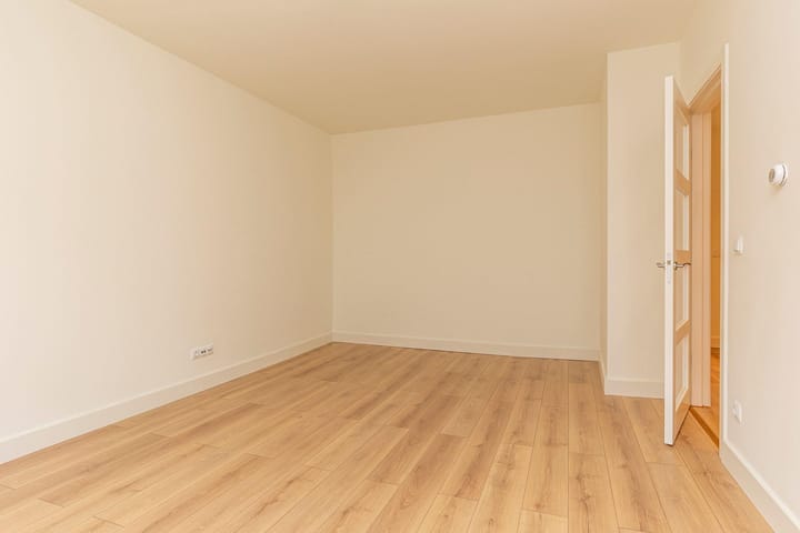 Photo 4 of Reinwardtstraat 13