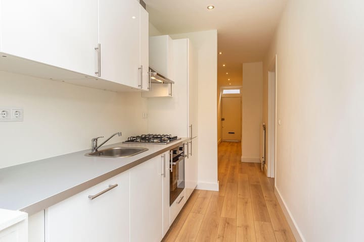 Photo 7 of Reinwardtstraat 13