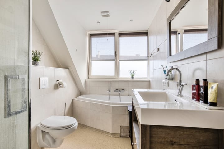 Foto 16 van Laarstraat 74